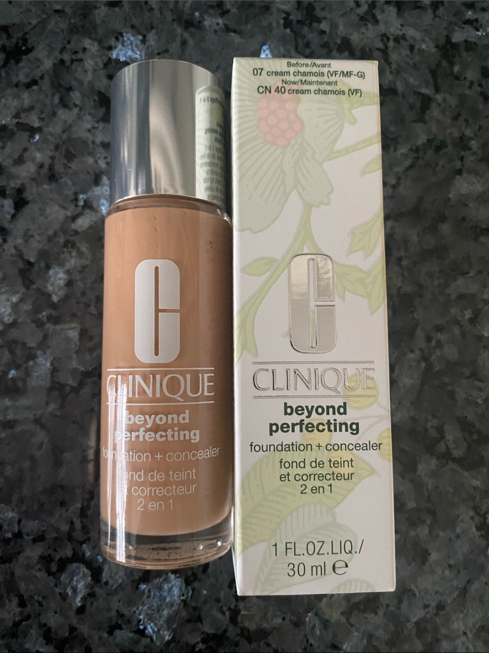 Clinique Beyond Perfecting Foundation + Concealer CN 40 Cream Chamois (VF/MF-G)